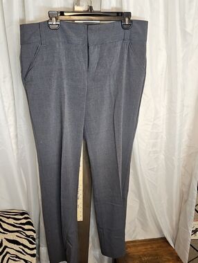 Daisy Fuentes Gray Straight-Leg Dress Pants 14